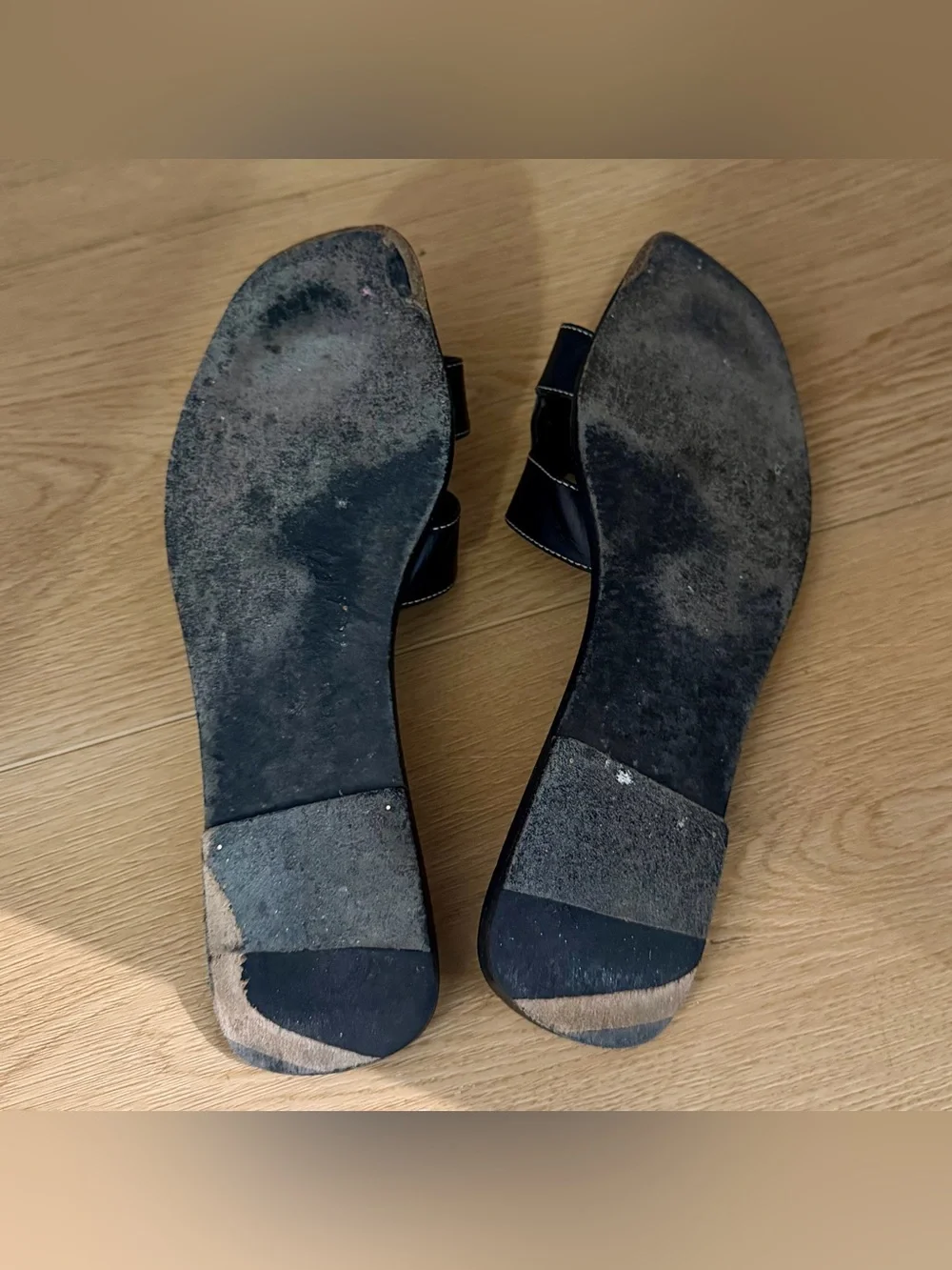 Hermes oran sandals black size 39.5